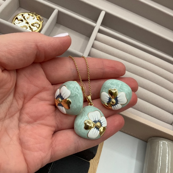 Jewelry set made of high-quality medical steel coated with enamel - Picture 4 of 5